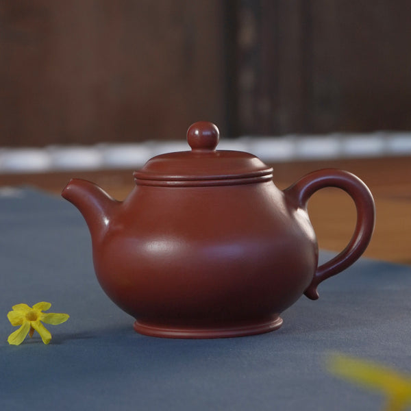Purple Clay Smooth Minimalist Teapot / Compact Design 200CC